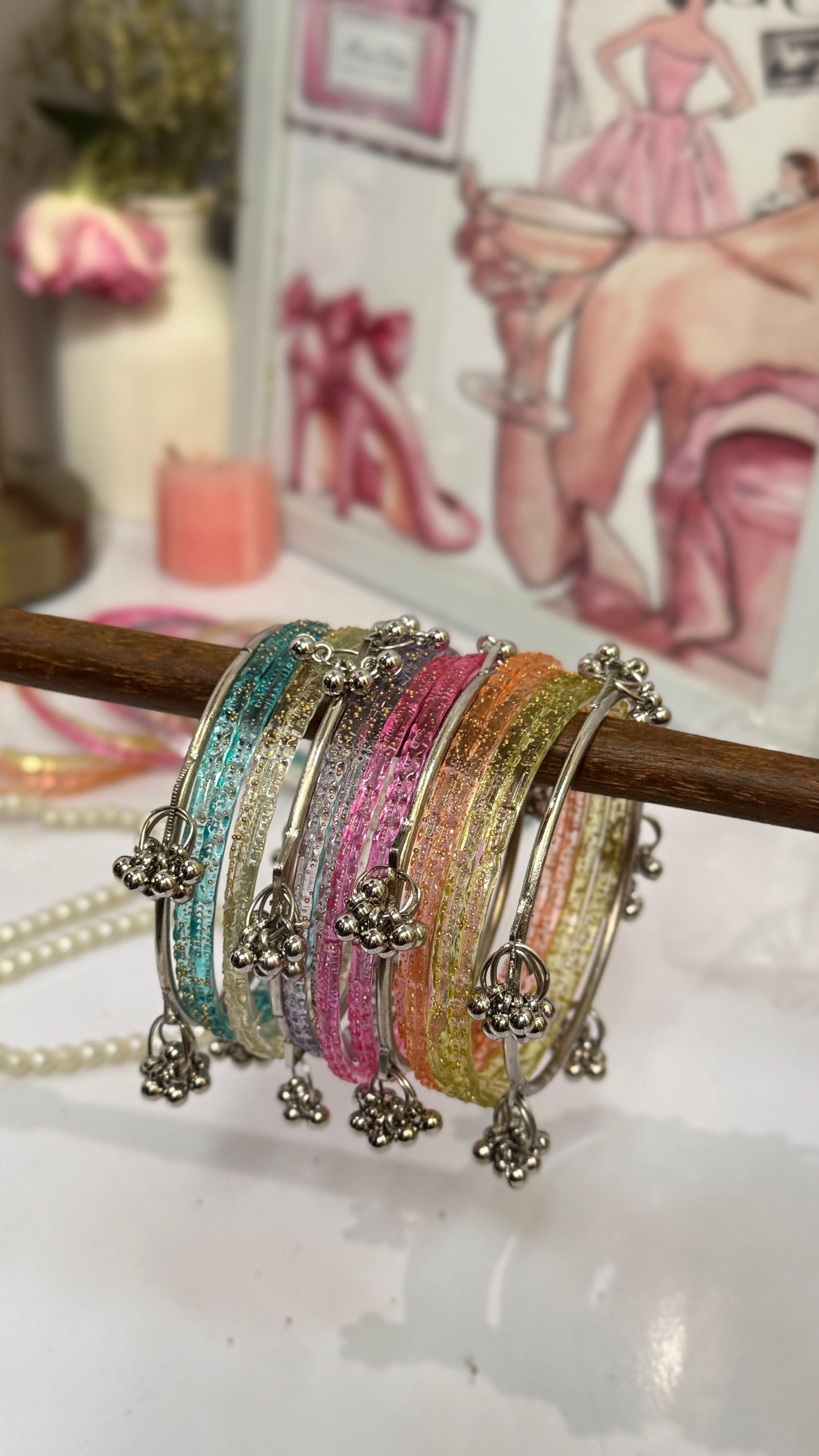 Rain Drop Pattern Multi Glass Bangle Set with ghungro bangles