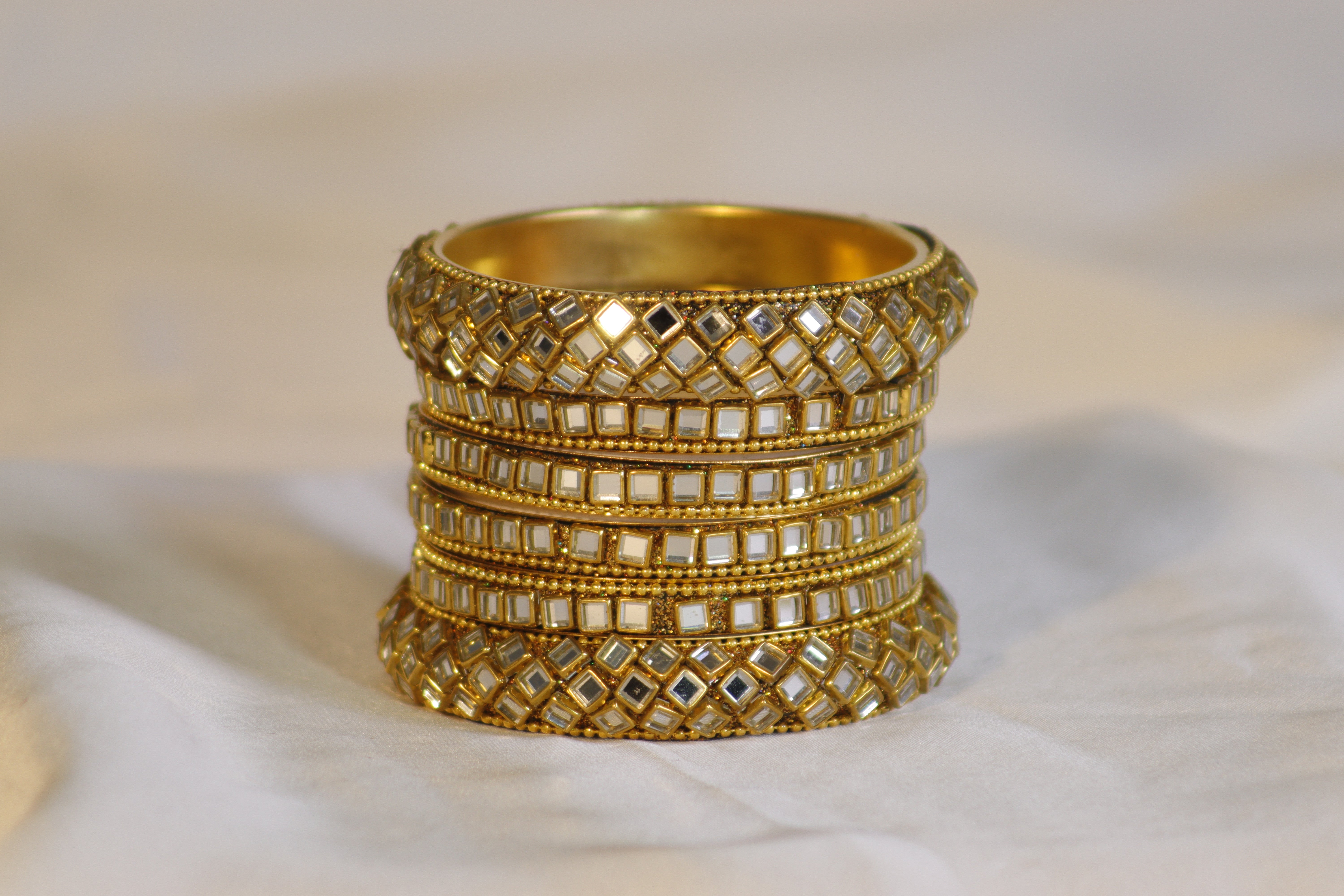 Kundan with Mirror Stone Set – Elegant Traditional Jewellery