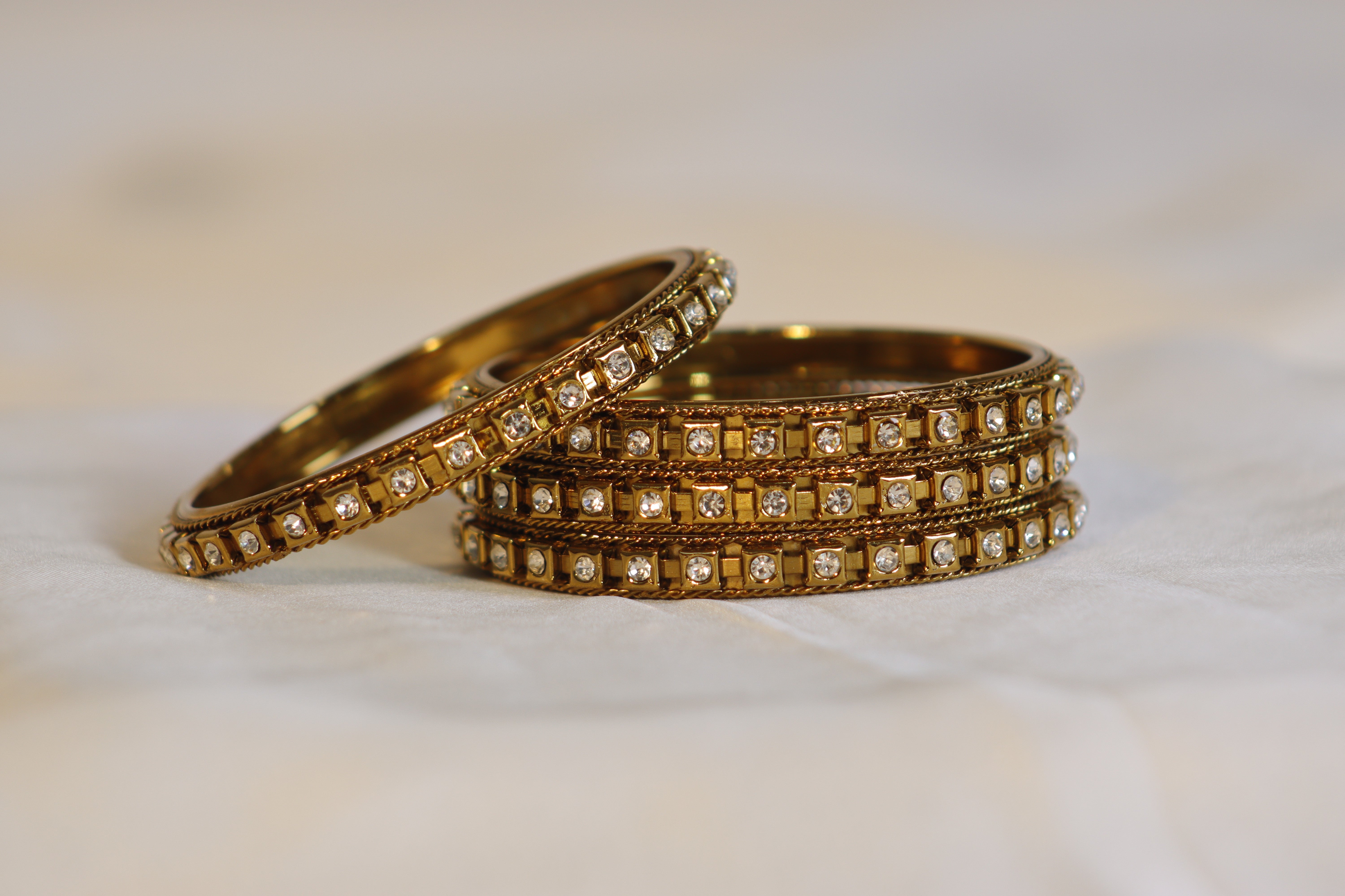 Antique Golden Kara with White Stone – Elegant Traditional Design