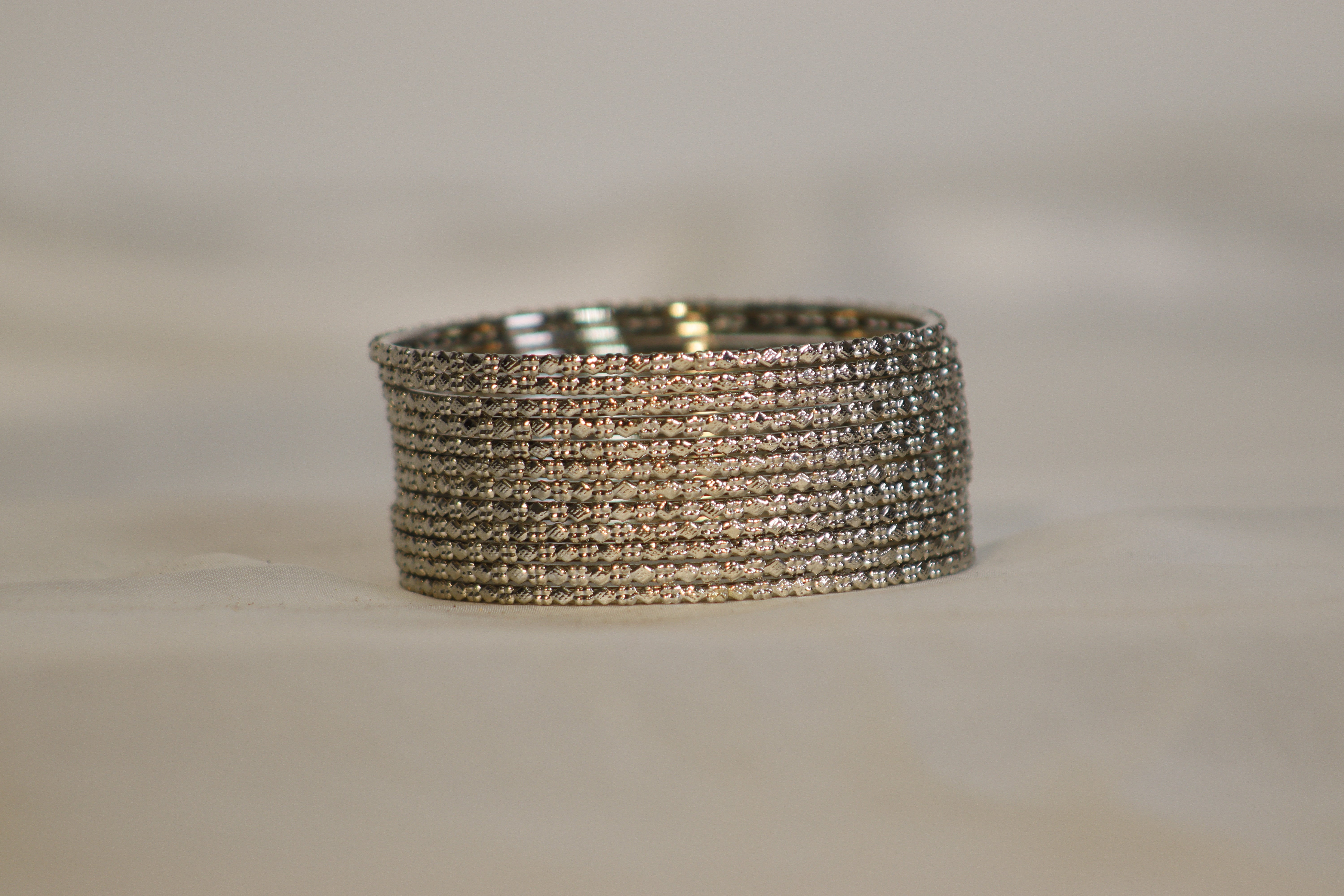 Vintage 4-Dot Phool Diamond Style Bangles | Daily Wear Classic Set of 12