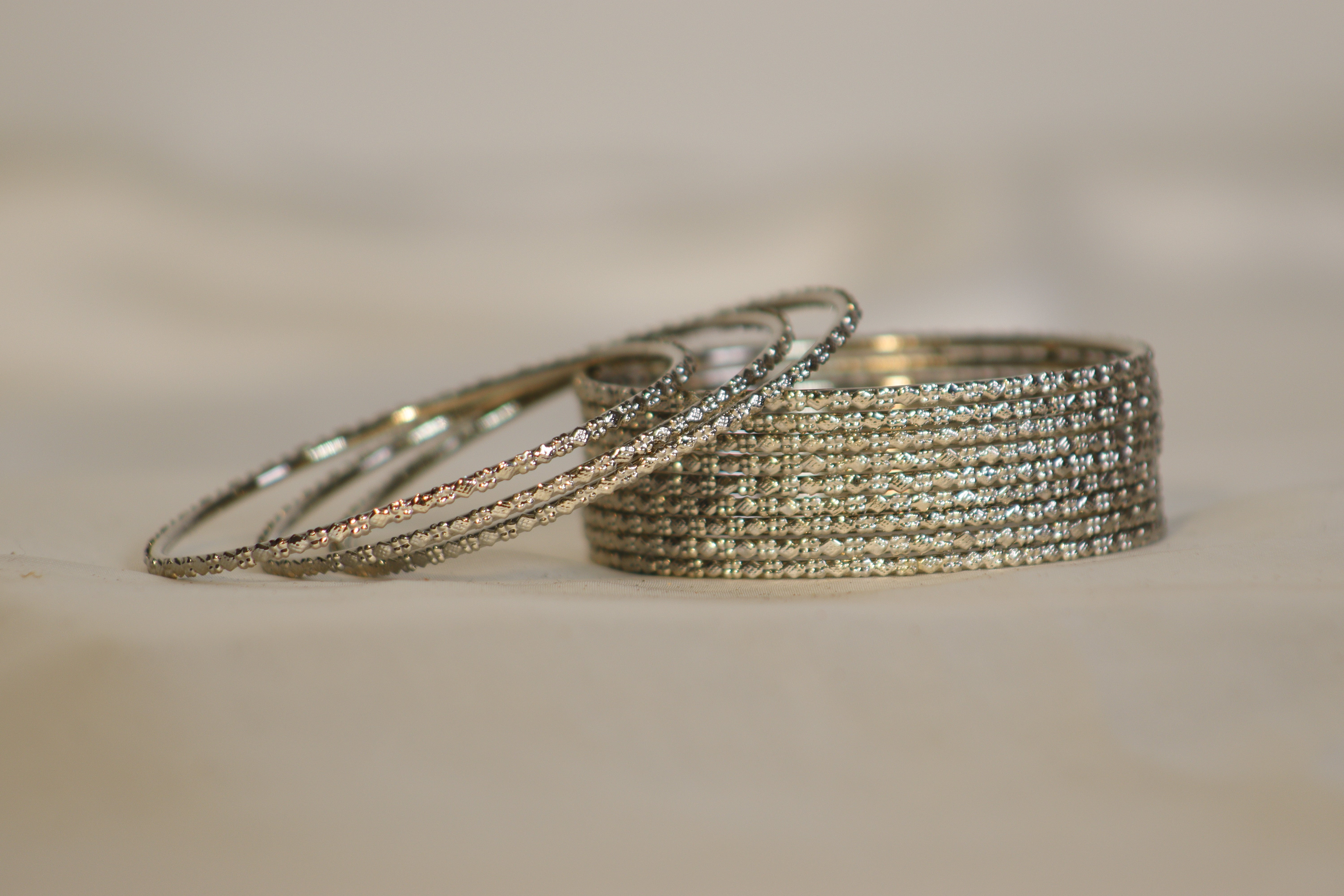 Vintage 4-Dot Phool Diamond Style Bangles | Daily Wear Classic Set of 12
