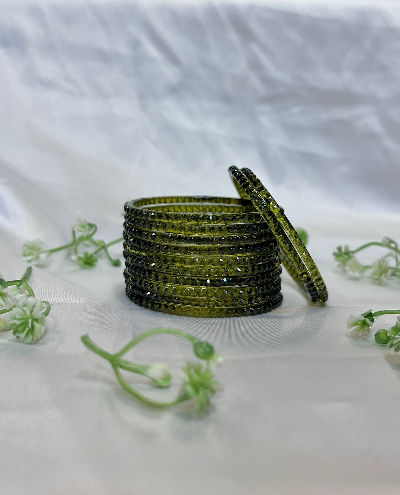 Awesome Design Pattern Glass Bangles – Elegant Set of 12