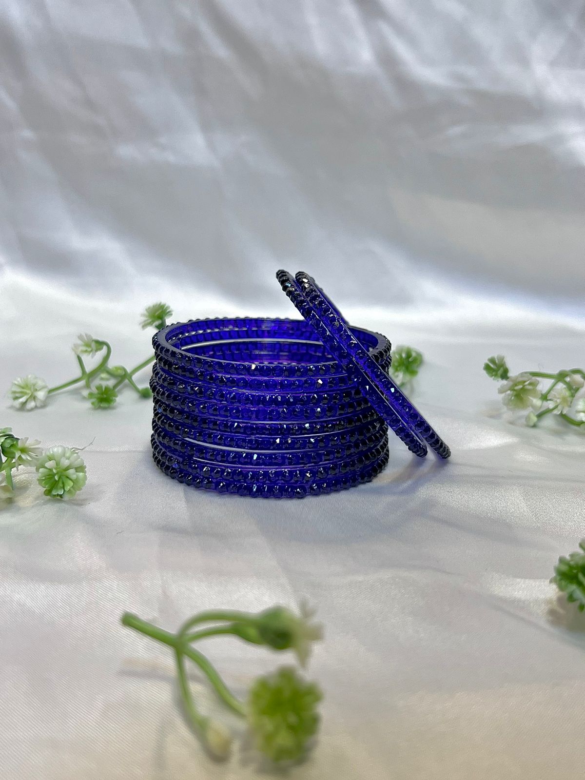 Awesome Design Pattern Glass Bangles – Elegant Set of 12