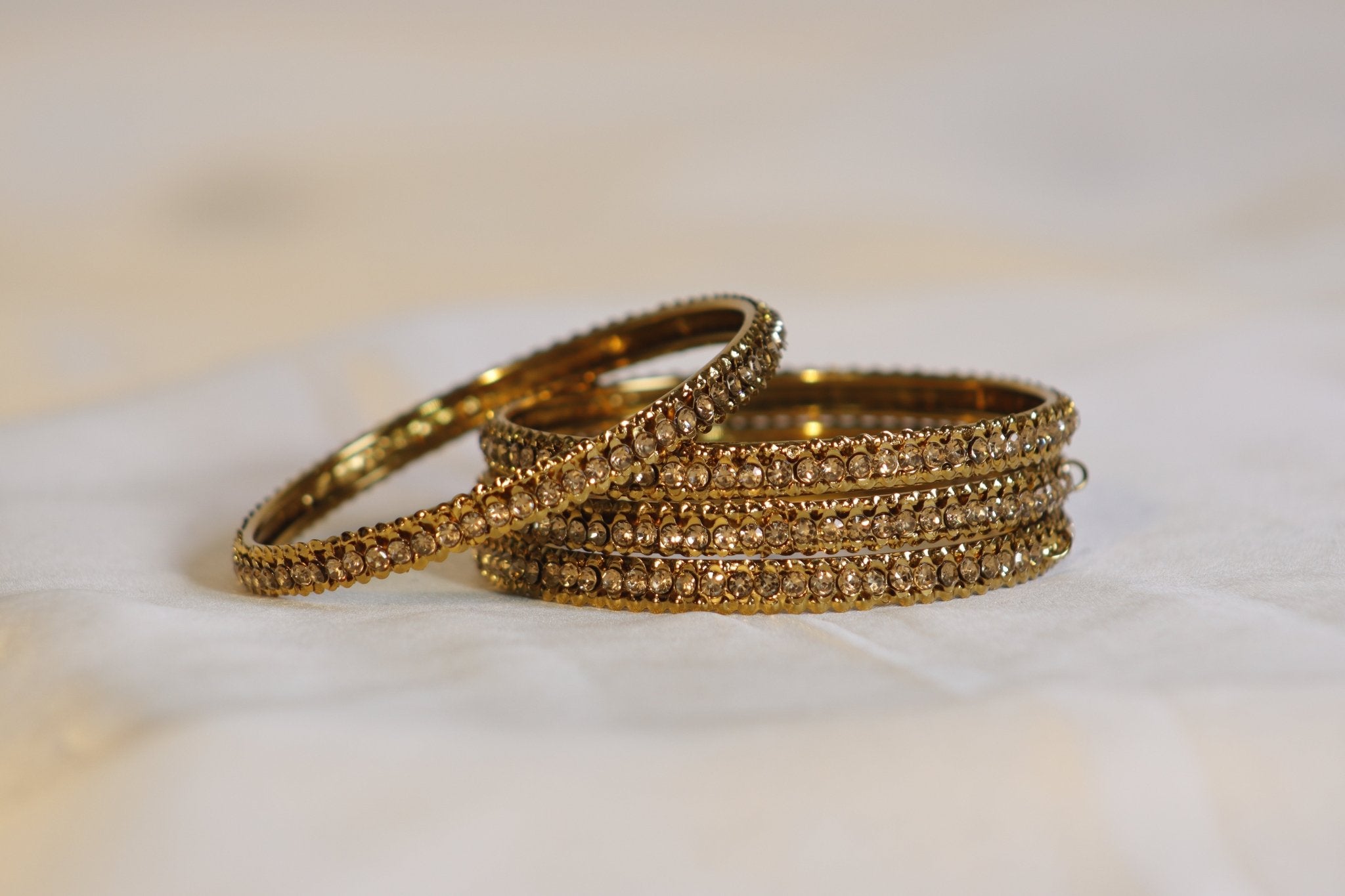 Metal Bangles in Golden with stone – Set of 4